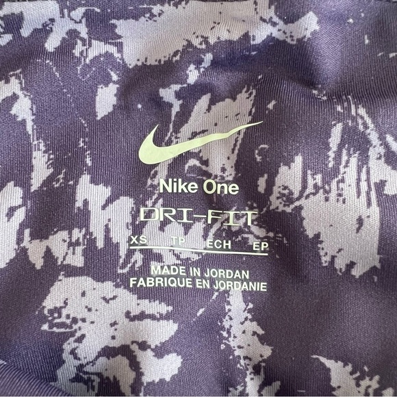 NWOT Nike One Dri-Fit High Waisted Leggings/Yoga Pants - Picture 6 of 7